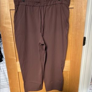 Lululemon Brown Cropped Pants